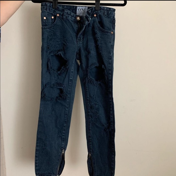 navy blue ripped jeans